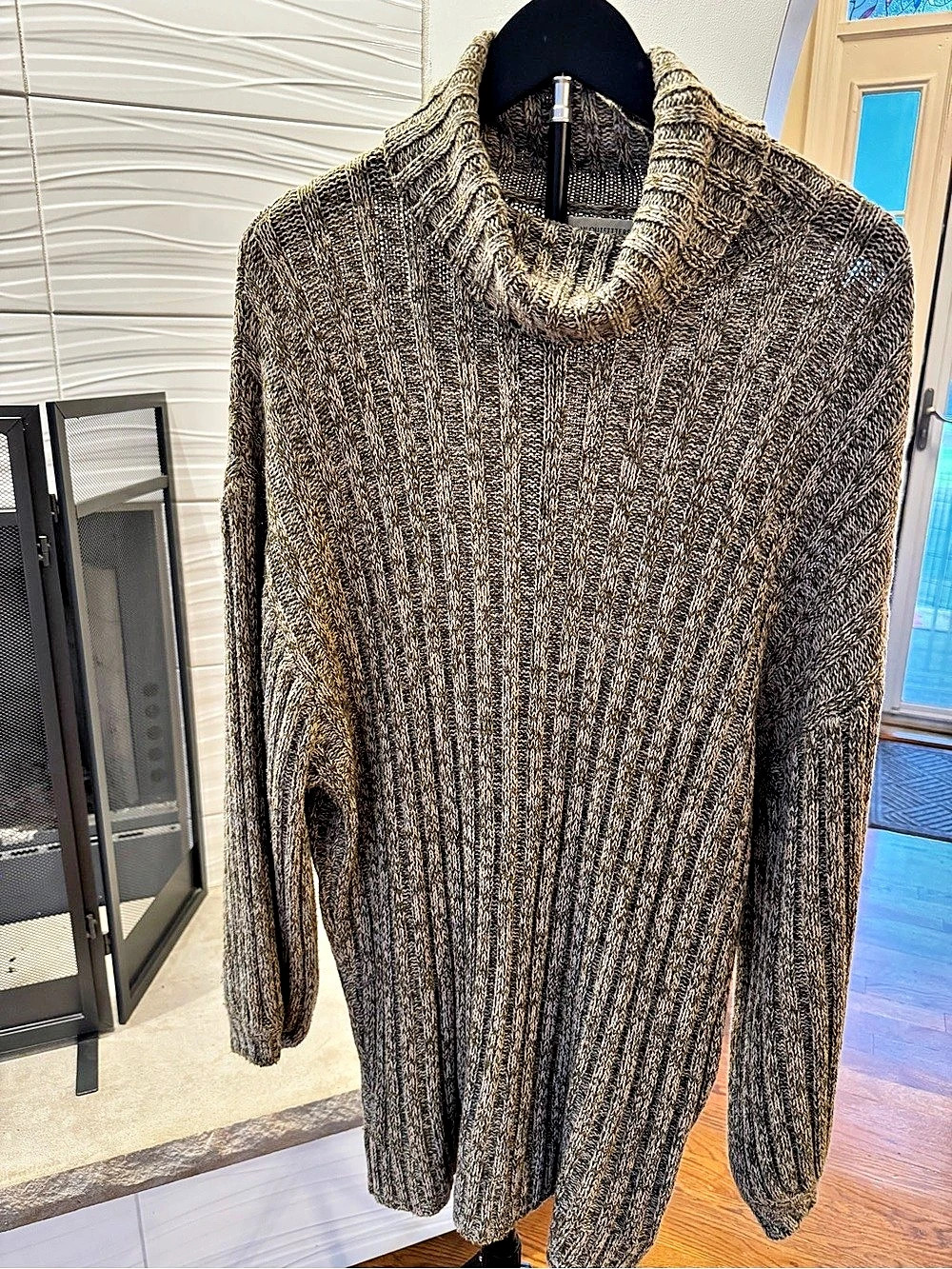 Urban Outfitters Cable Knit Cowl Neck Sweater extra long in green tan Medium